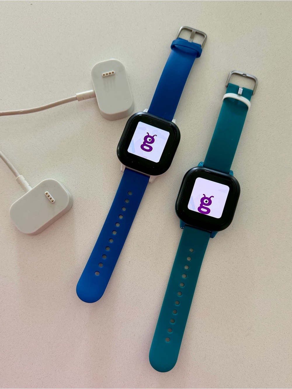 Verizon GizmoWatch 2 with Blue and Teal Silicone Bands